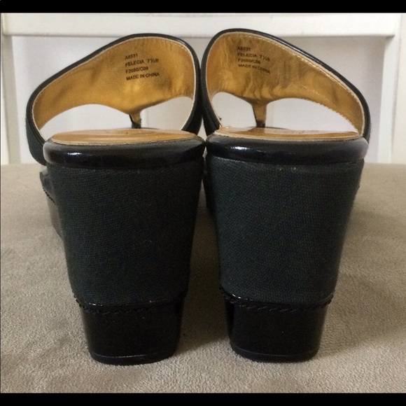 Vintage Coach Platform Wedge Shoes: Black & Gold, Genuine Retro, Thongs, Sz. 7.5 - Picture 5 of 6